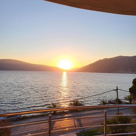 Matkovic Residence Tivat Buitenkant foto