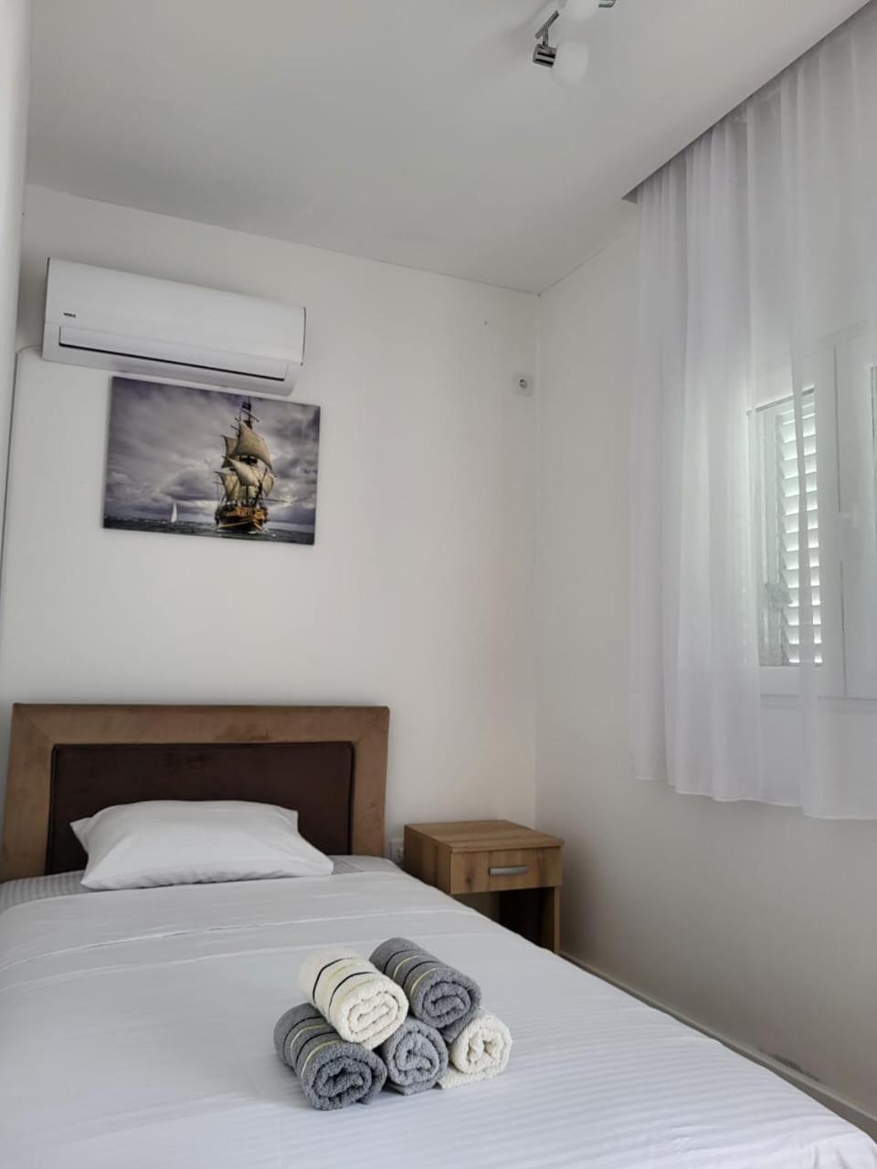 Matkovic Residence Tivat Buitenkant foto