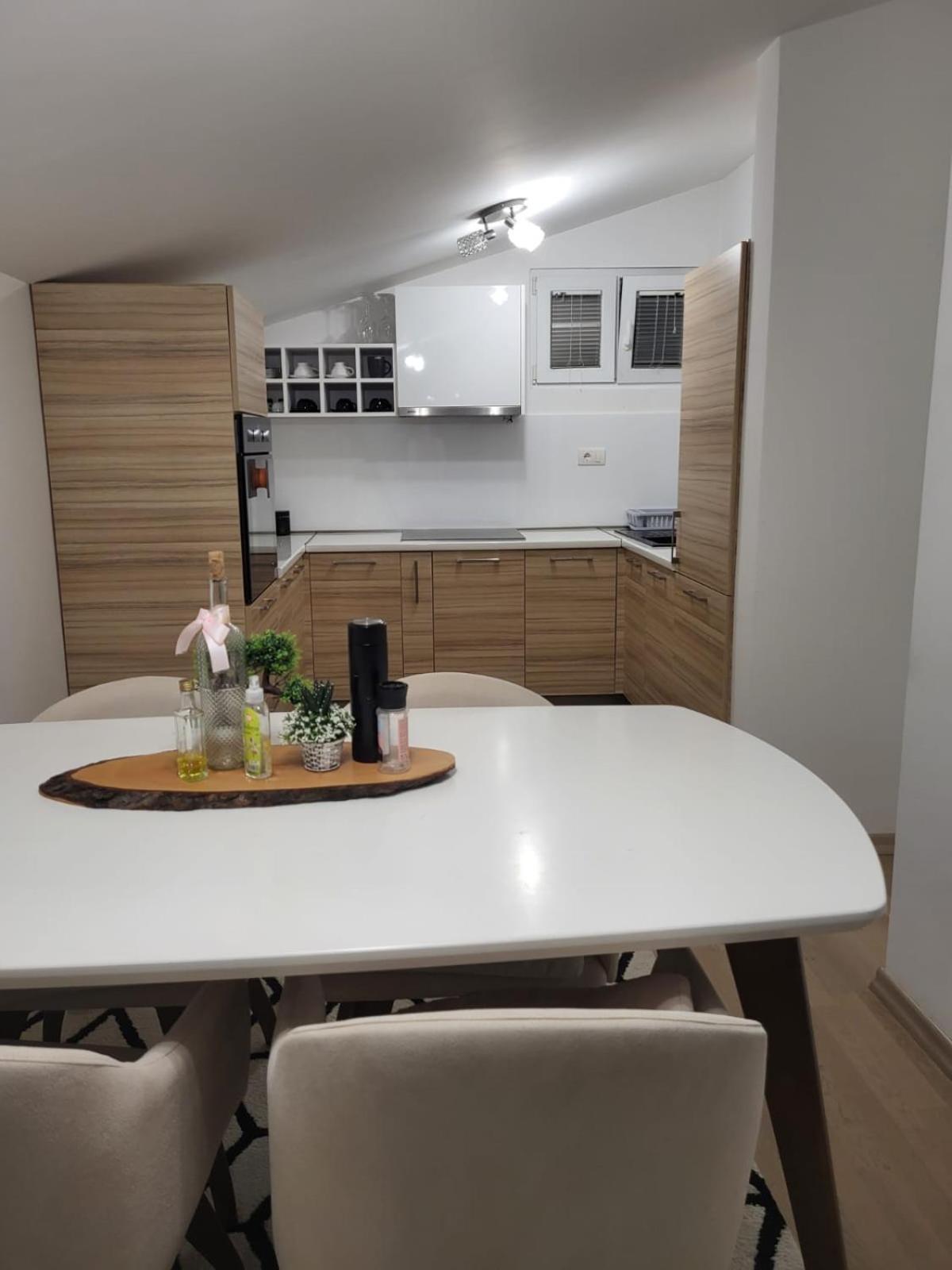 Matkovic Residence Tivat Buitenkant foto