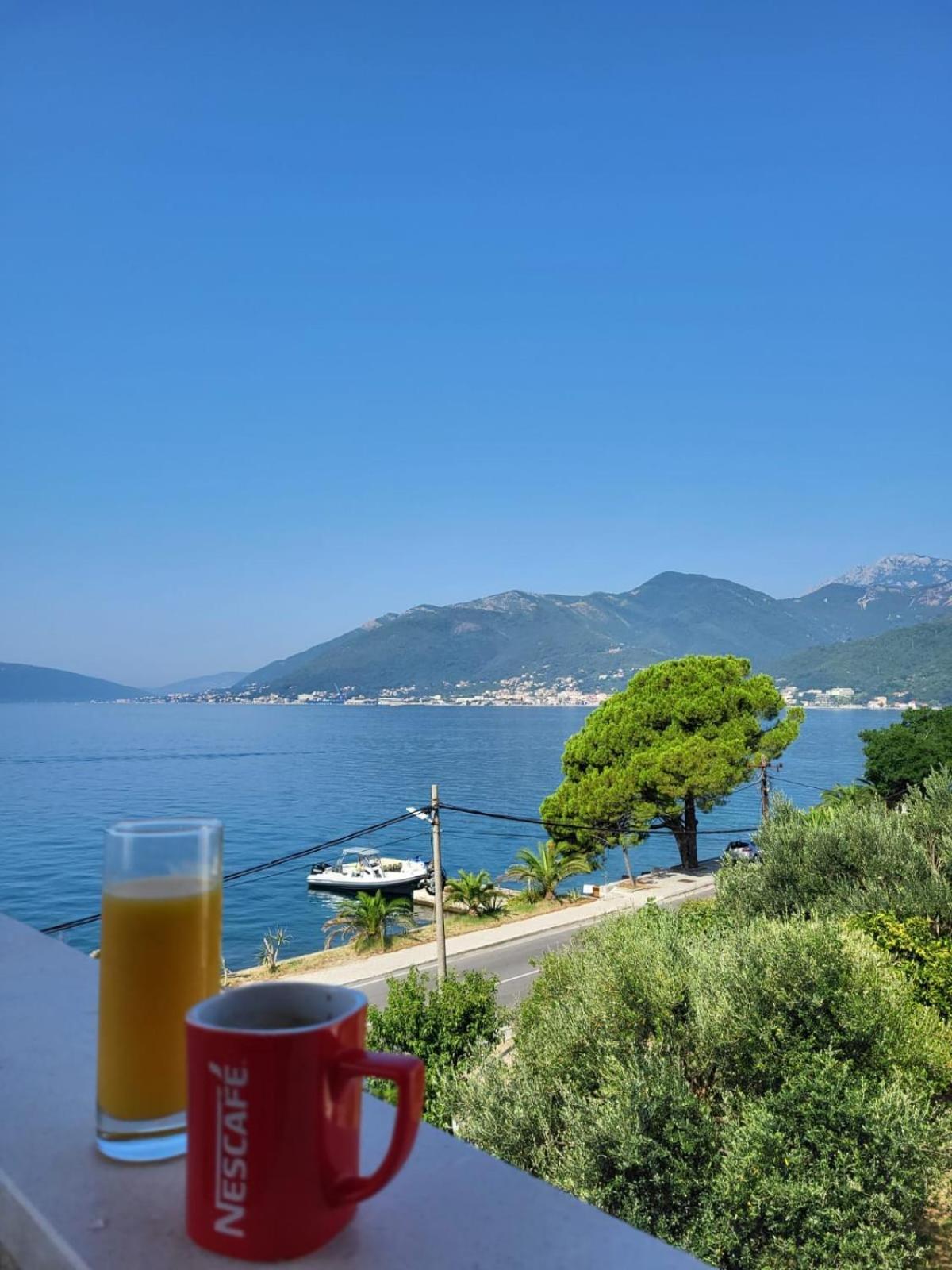 Matkovic Residence Tivat Buitenkant foto