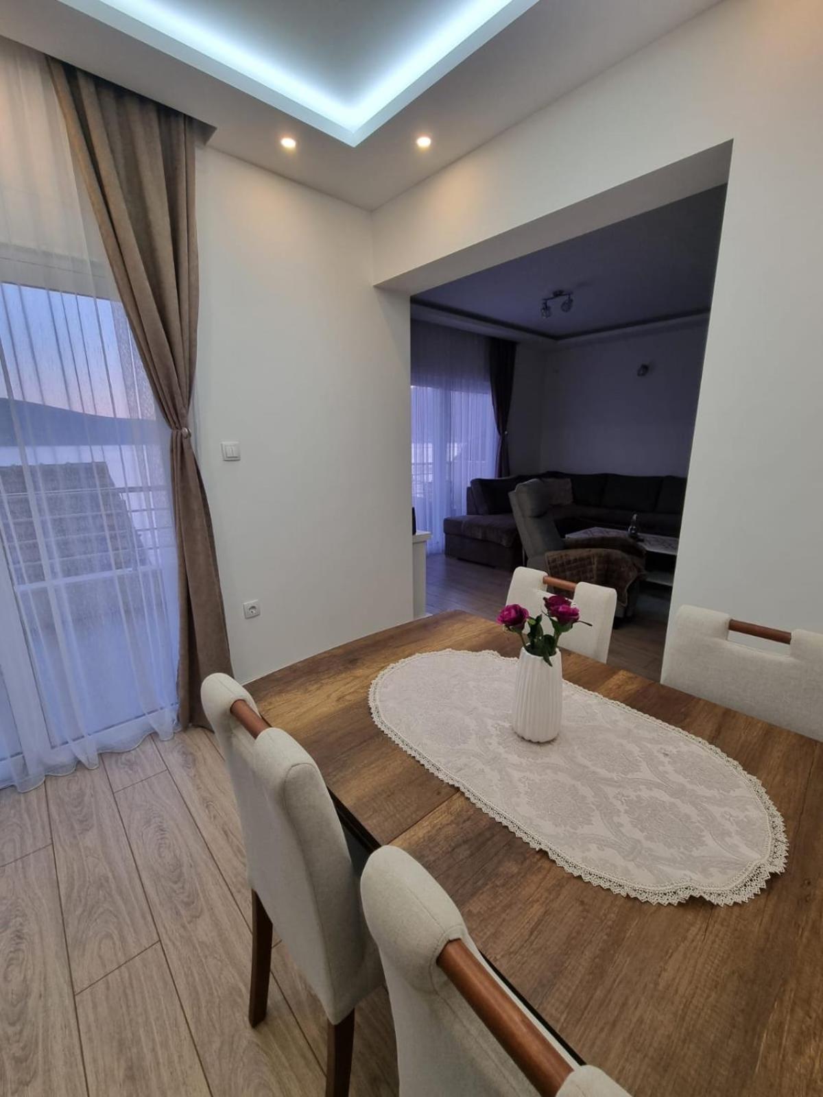 Matkovic Residence Tivat Buitenkant foto