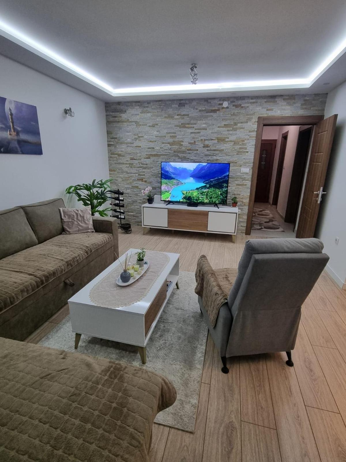 Matkovic Residence Tivat Buitenkant foto