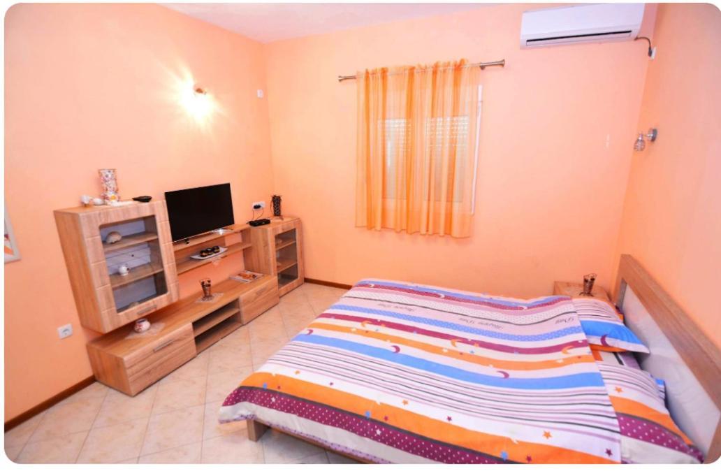 Matkovic Residence Tivat Buitenkant foto